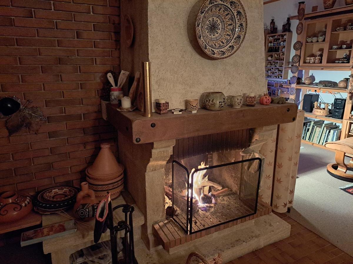 Willa Cosy House In Picturesque Jura Doucier Zewnętrze zdjęcie